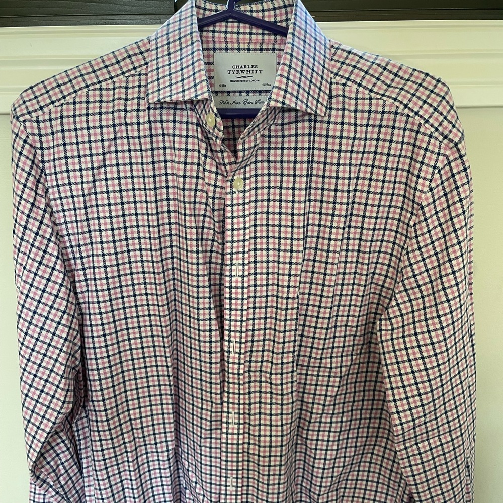 Selling non iron extra slim fit Charles thrwhitt dress shirt. 16/35.